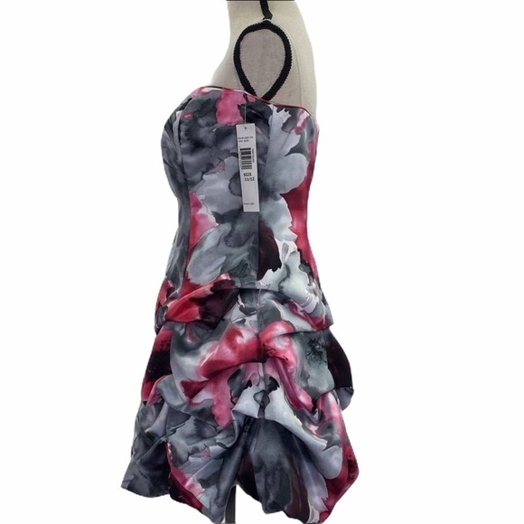 JUMP Apparel Bubble Hem Strapless Floral Dress - Picture 6 of 12